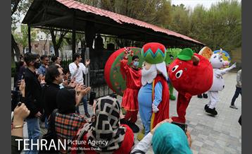 تهران 1400 در منطقه دوازده 10