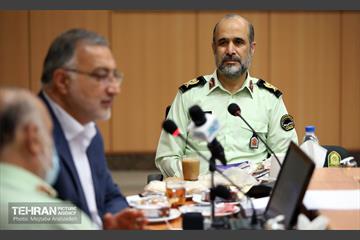 نشست شهردار تهران با فرمانده نیروی انتظامی تهران بزرگ 21