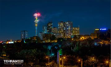 نور افشانی عید غدیر در برج میلاد 7