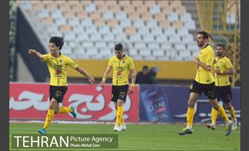 دیدار تیم های استقلال تهران و سپاهان 5