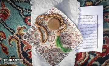 اقامه نماز عید فطر در امامزادگان پنج تن لویزان  5