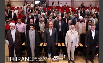 آیین افتاح نمایشگاه عطر سیب 11