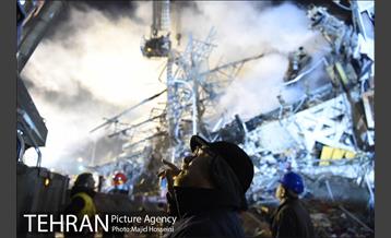 امداد رسانی شبانه در حادثه پلاسکو 22