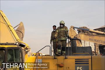 غروب روز هفتم پلاسکو با پیکر 8 آتش نشان 15