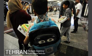 گفتگوی صمیمی دستفروشان مترو با مدیران شهری 21