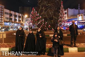 نور افشانی در میدان انقلاب بمناسبت 22 بهمن 10