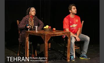 نمایش جمجمه ای در کانه مارا‎ 8