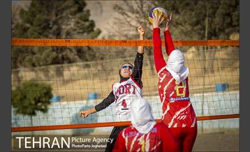 مسابقات والیبال ماسه‌ای زنان تهران 5