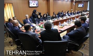 نشست خبری مدیر عامل فروشگاههای شهروند 8