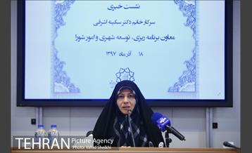 نشست خبری معاون برنامه ریزی,توسعه شهری و امورشورا 13