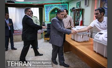 حضور مردم در انتخابات شورایاری محلات شهر تهران  - ۳ 8