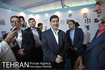 بازدید حسینی مکارم سرپرست شهرداری تهران ار نمایشگاه کتاب 46