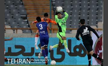 دیدار تیم های فوتبال استقلال و سایپا 13