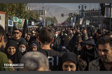 نجات اهل عالم با حسین است  21