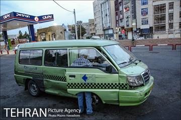 افطاری ساده تاکسی رانی در پایانه سازمان آب 2