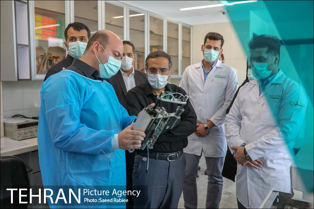 بازدید مدیرکل اداره تجهیزات پزشکی از شرکت نویان نگین پارسیان 34