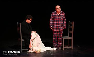 نمایش فرودگاه، پرواز شماره ۷۰۷‎‎