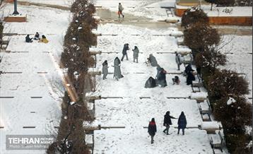 تهران برفی از نمای برج میلاد 60