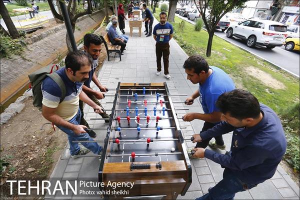 گذر فرهنگی هنری پنجشنبه های بلوار کشاورز 18