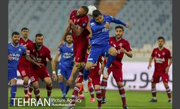 دیدار تیم های فوتبال استقلال تهران و نساجی مازندران 10