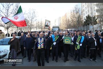 تشییع پیکر شهدای مدافع حرم در شهرک شهید محلاتی 20
