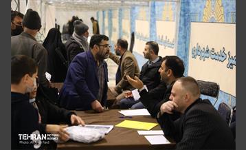 میز خدمت شهرداری تهران در نماز جمعه 25