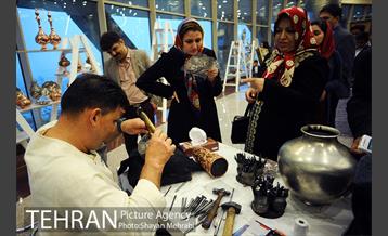 ویژه برنامه نوروزگار در برج میلاد 36