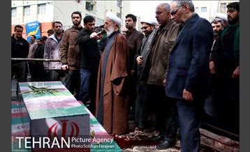 تشییع سه شهید گمنام در میدان فاطمی 28