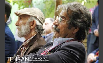 رونمایی از کتاب در گذری بر دروازه غار 17