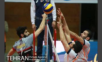 دیدار تیم های والیبال بانک سرمایه و سایپا