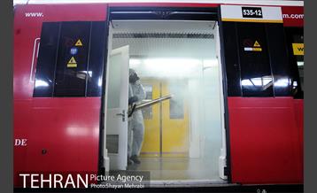 عملیات ضدعفونی کردن مترو تهران 30