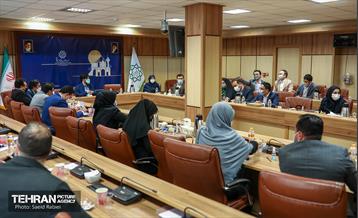 جلسه هم اندیشی مدیران روابط عمومی شهرداری تهران با رئیس مرکز ارتباطات و امور بین الملل شهرداری تهران 1