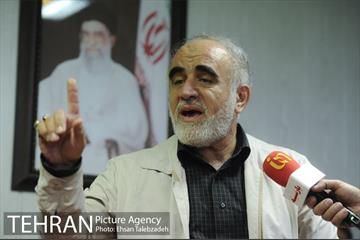 دیدار صمیمانه کارکنان شهرداری تهران با عیسی شریفی 37