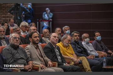 ششمین دوره نشان عکس سال مطبوعاتی 12