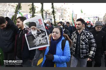 راهپیمایی ۲۲ بهمن در تهران -۱ 12