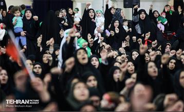 مراسم شیرخوارگان حسینی در مصلای تهران 29