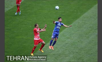 دیدار پرسپولیس و استقلال در لیگ برتر فوتبال 13