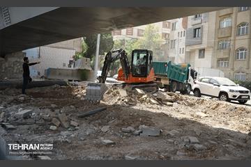 اینجا کارگاهه؛ پل تقاطع غیر همسطح در بزرگراه شهید باقری 1
