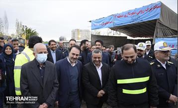 مانور برف روبی در منطقه ۳ تهران 19