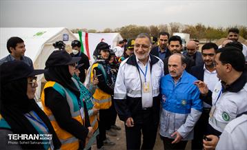 بازدید شهردار تهران از مانور تمرین اسکان اضطراری 3