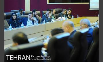 دومین جلسه هم اندیشی نخبگان شهر تهران با شهردار تهران 16