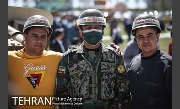 جشن تحویل سال ۱۴۰۰ در میدان آزادی  18