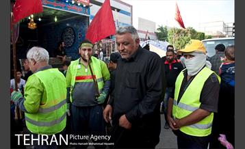 خدمات رسانی نیرو های خادم الحسین (ع) در کربلا 25