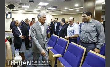 بازدید شهردار تهران از موسسه مطبوعاتی همشهری  11