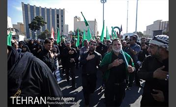 پیاده روی جاماندگان اربعین حسینی(ع) در تهران-2 34