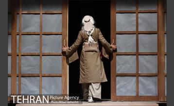 نمایش افسون معبد سوخته‎ 11