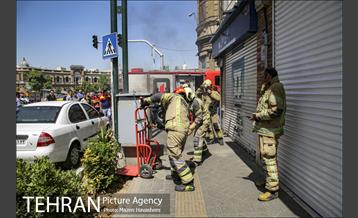 عملیات اطفا حریق در میدان حسن آباد 3