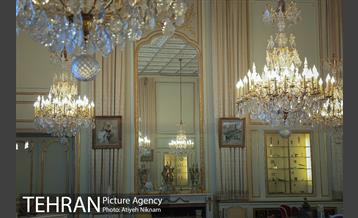 گشتی در کاخ نیاوران  6