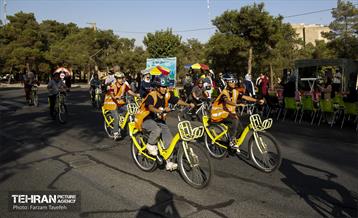 مراسم روز جهانی بدون خودرو در منطقه ۵ 14