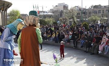 اجرای کارناوال نوروزی لبخند بهار در بوستان دانشجو 7